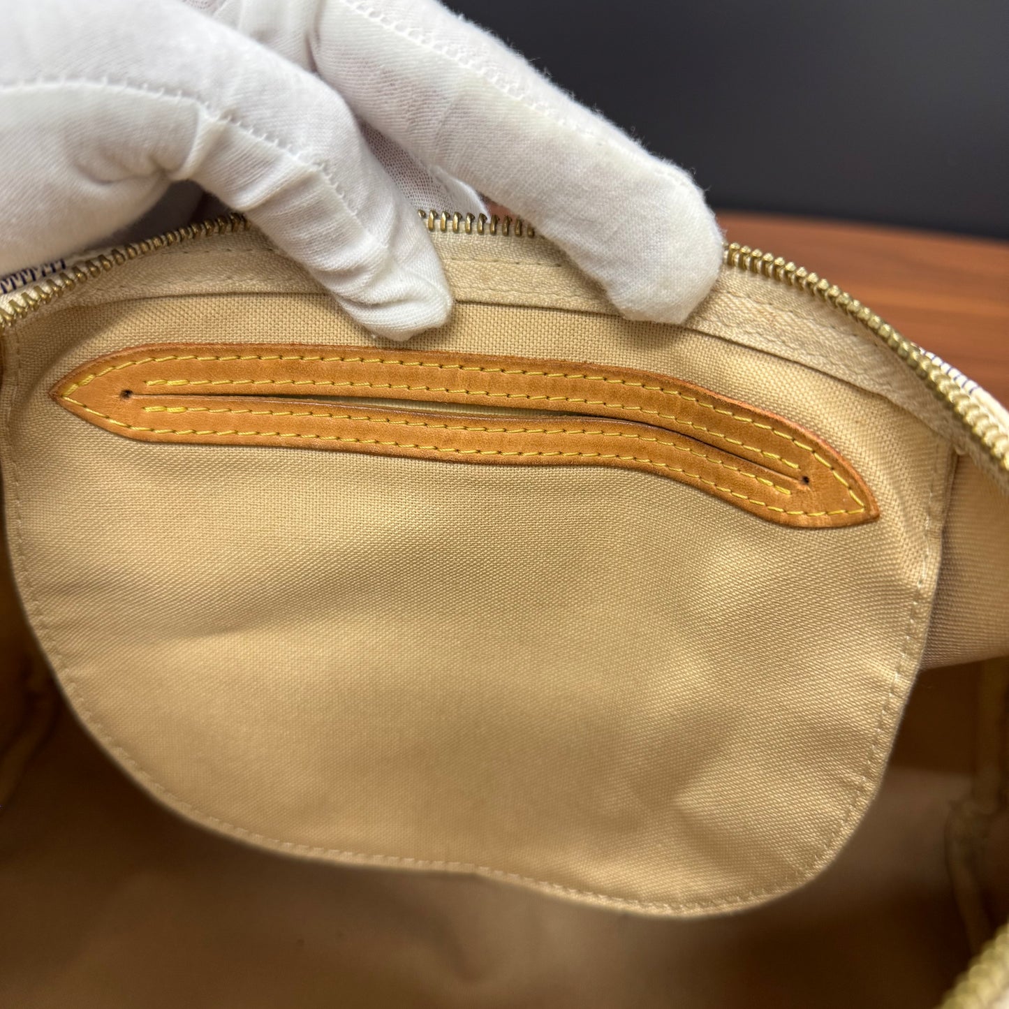 Louis Vuitton Speedy 25