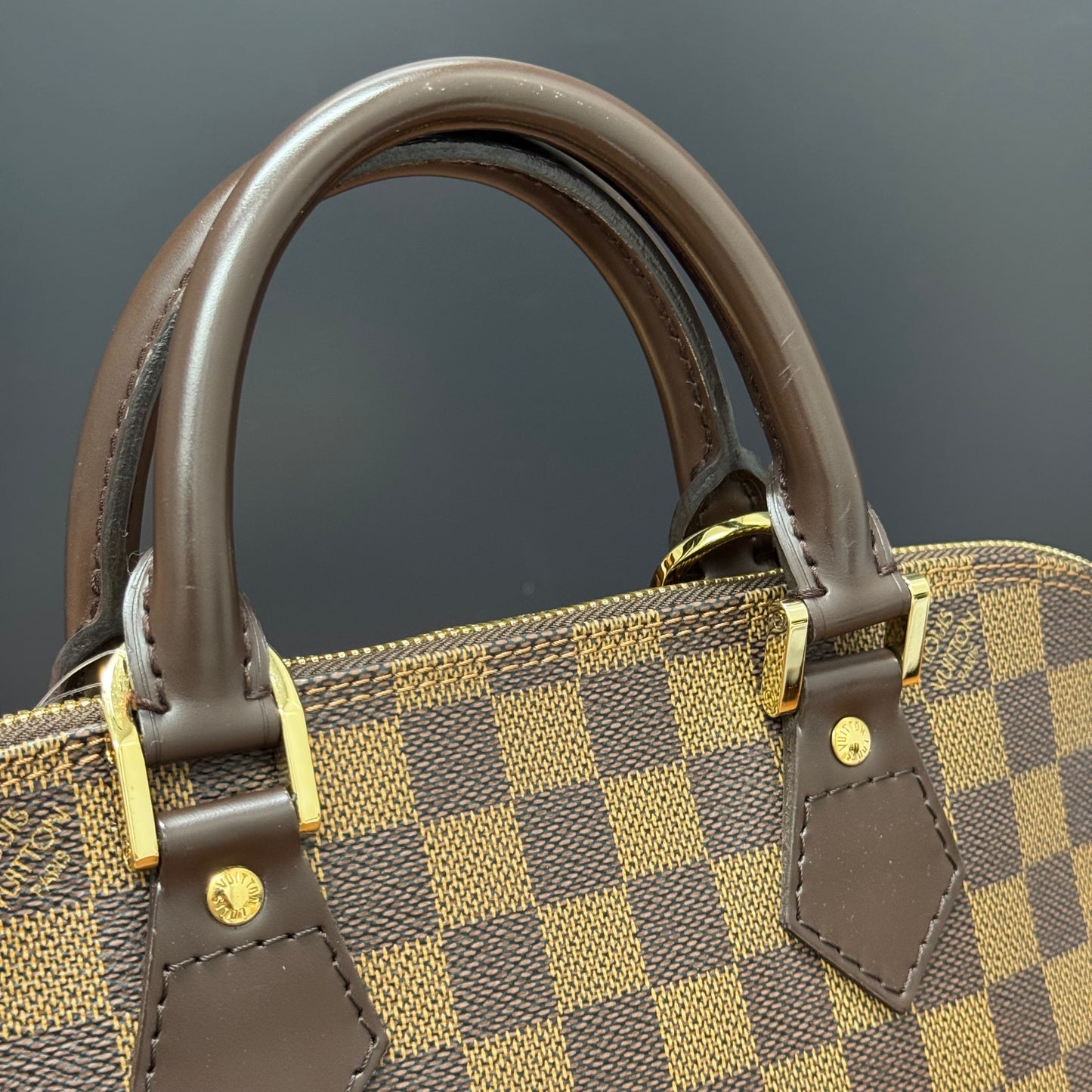 Louis Vuitton Alma