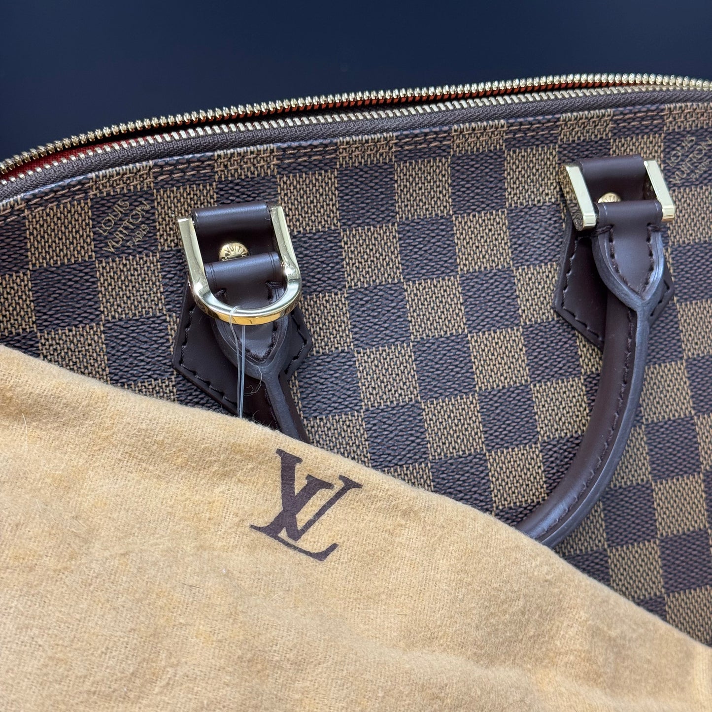 Louis Vuitton Alma