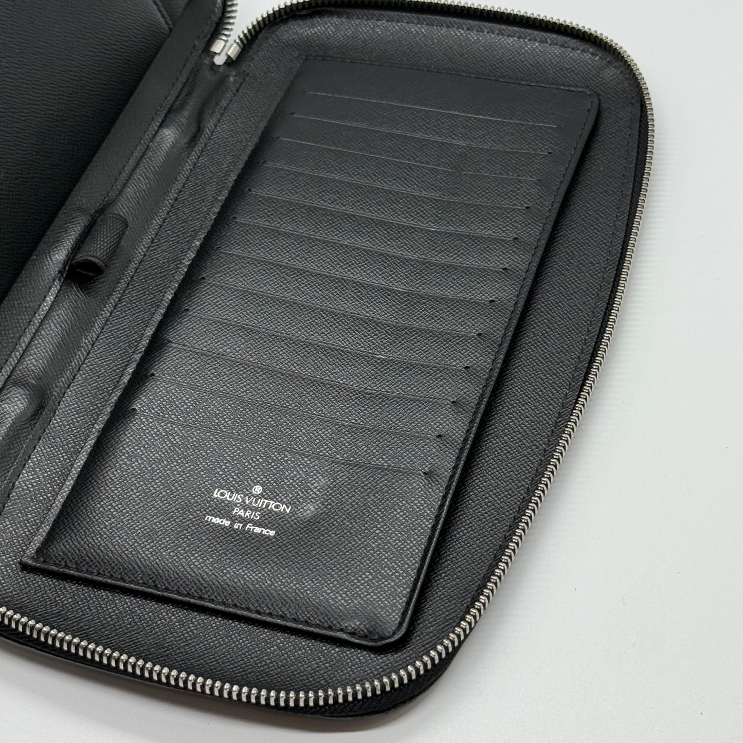 Louis Vuitton Porte documents de voyage