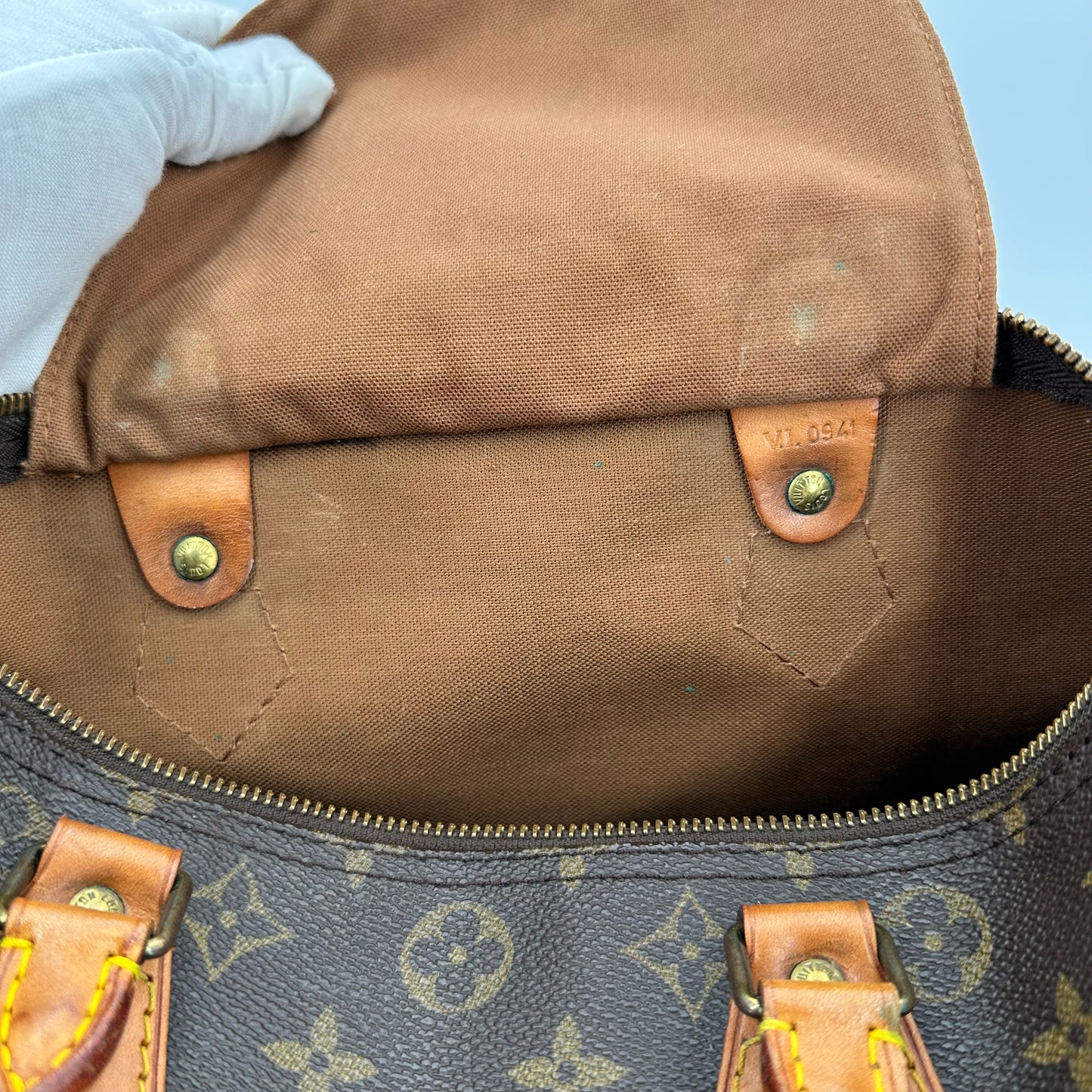 Louis Vuitton Speedy 30