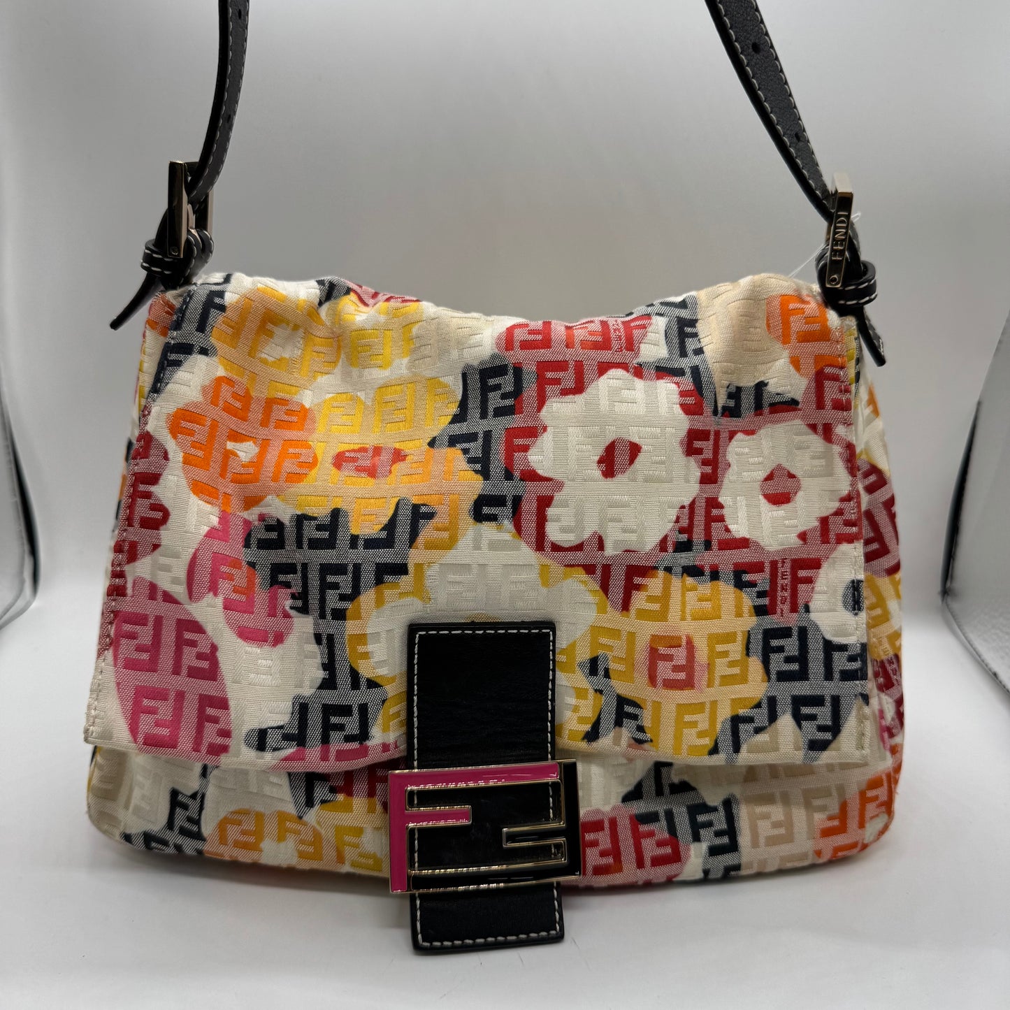 Fendi Baguette Mama