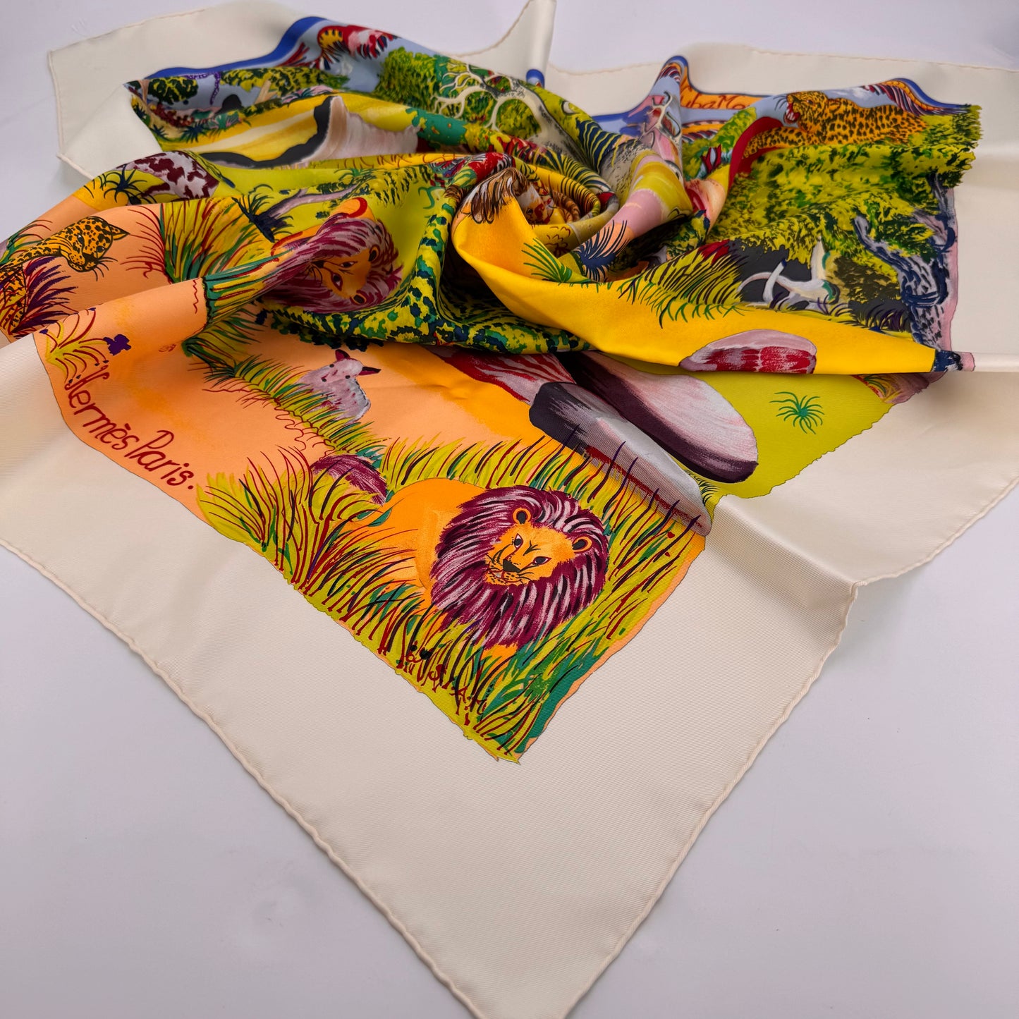 Hermès Carré « Nuba Mountain »