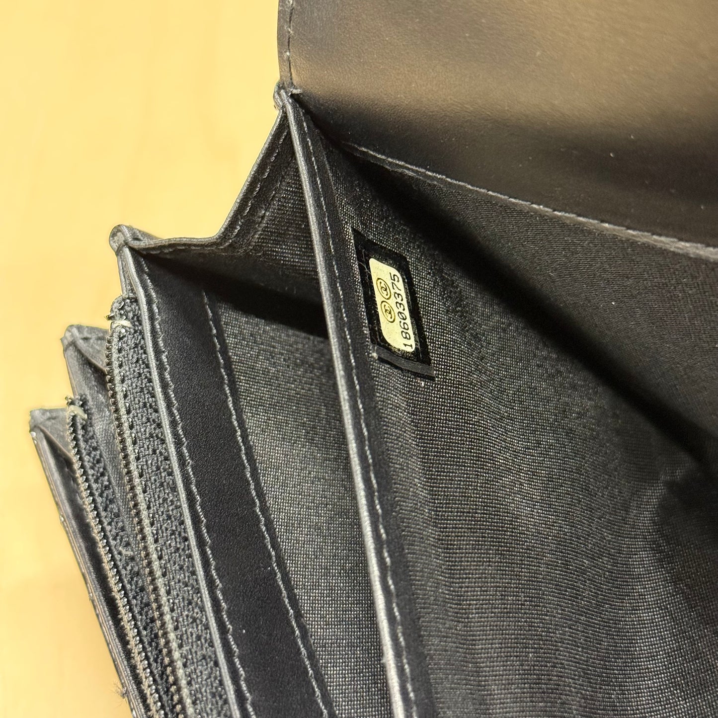 Chanel Portefeuille Long vernis