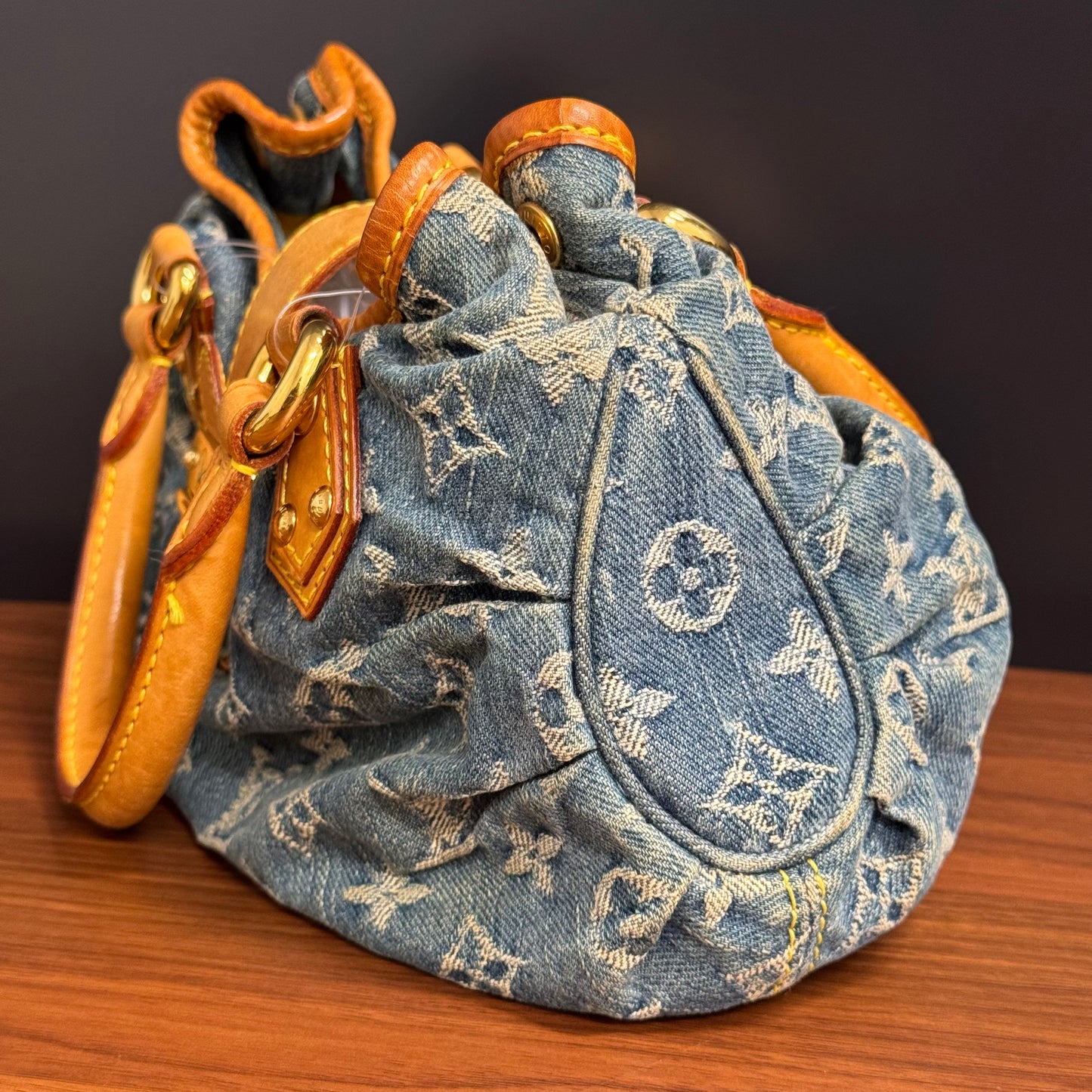 Louis Vuitton Pleaty