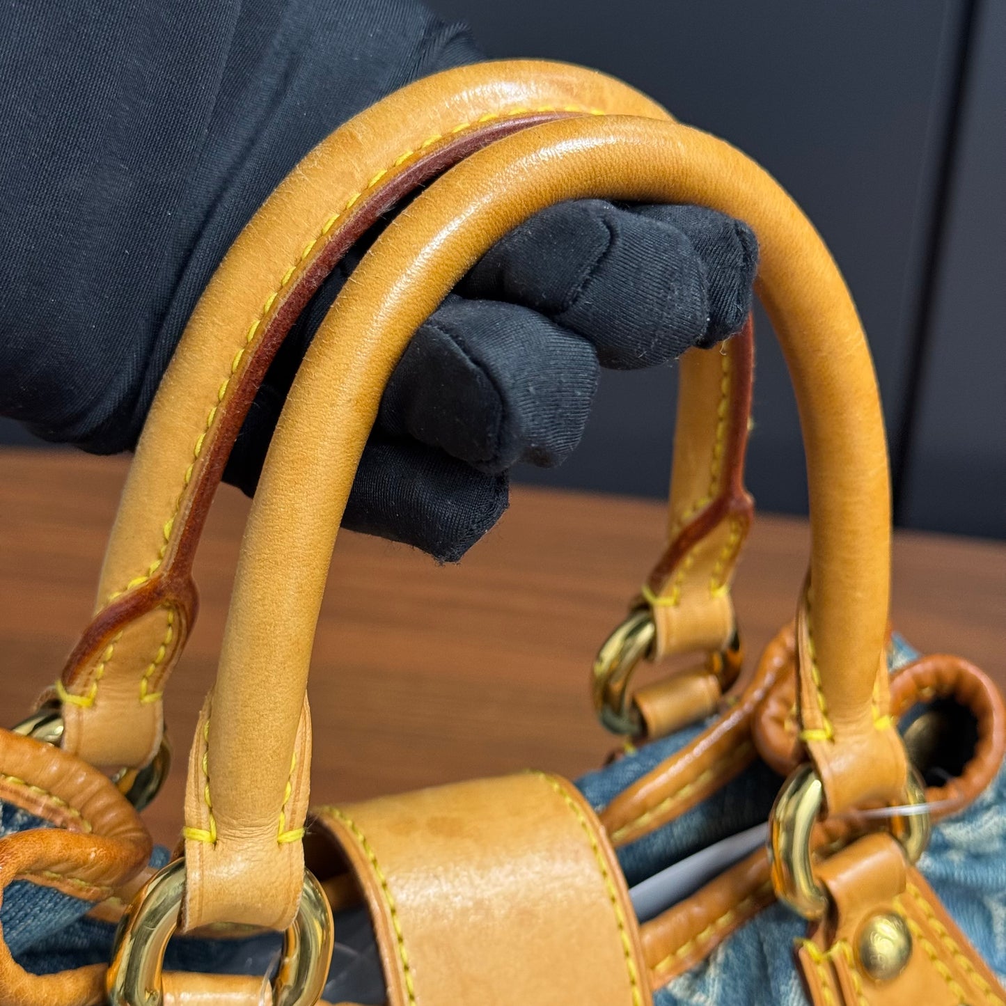 Louis Vuitton Pleaty