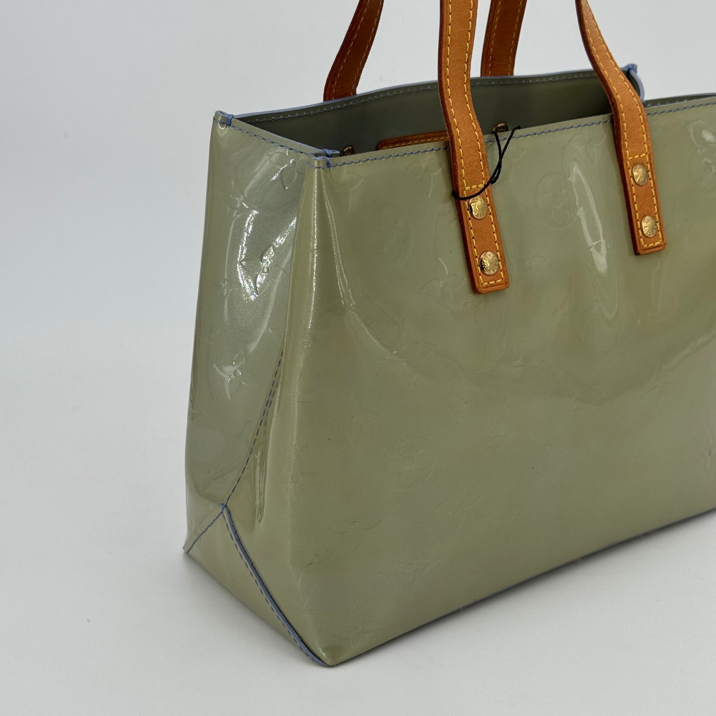Louis Vuitton Reade