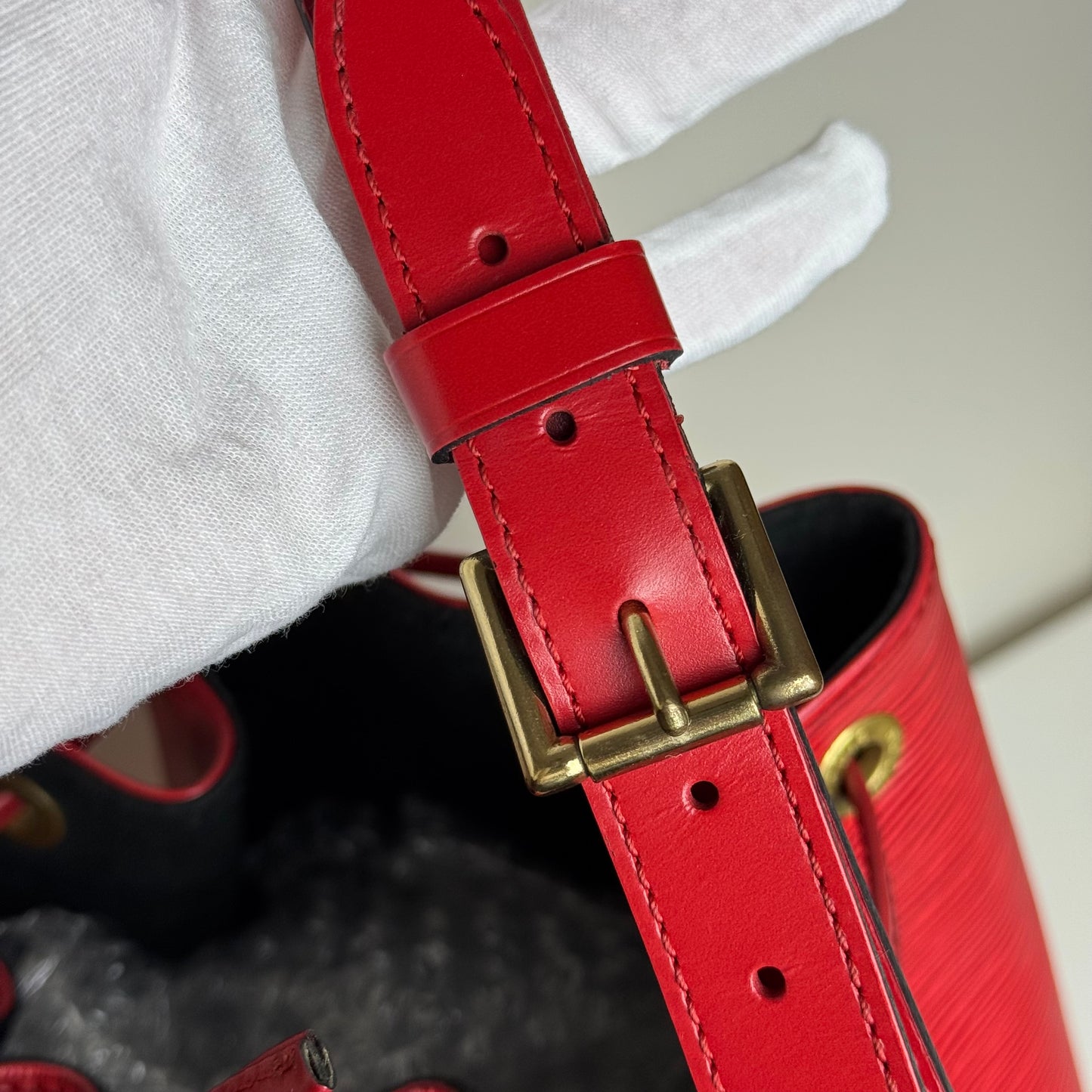 Sac Noé GM Épi rouge Louis Vuitton