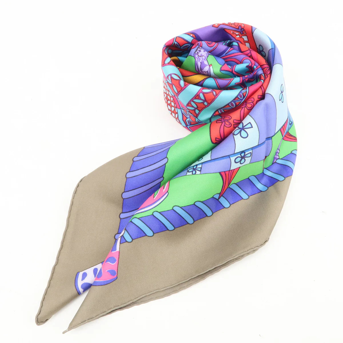 Hermès carré “ Étendards et Bannières “