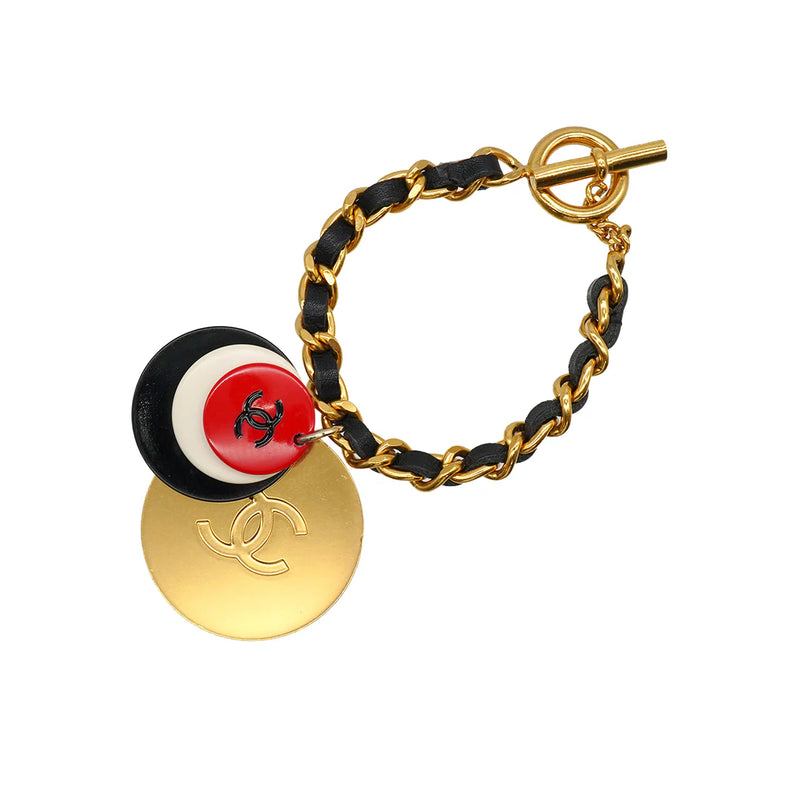 Chanel bracelet défilé Automne hiver 2001
