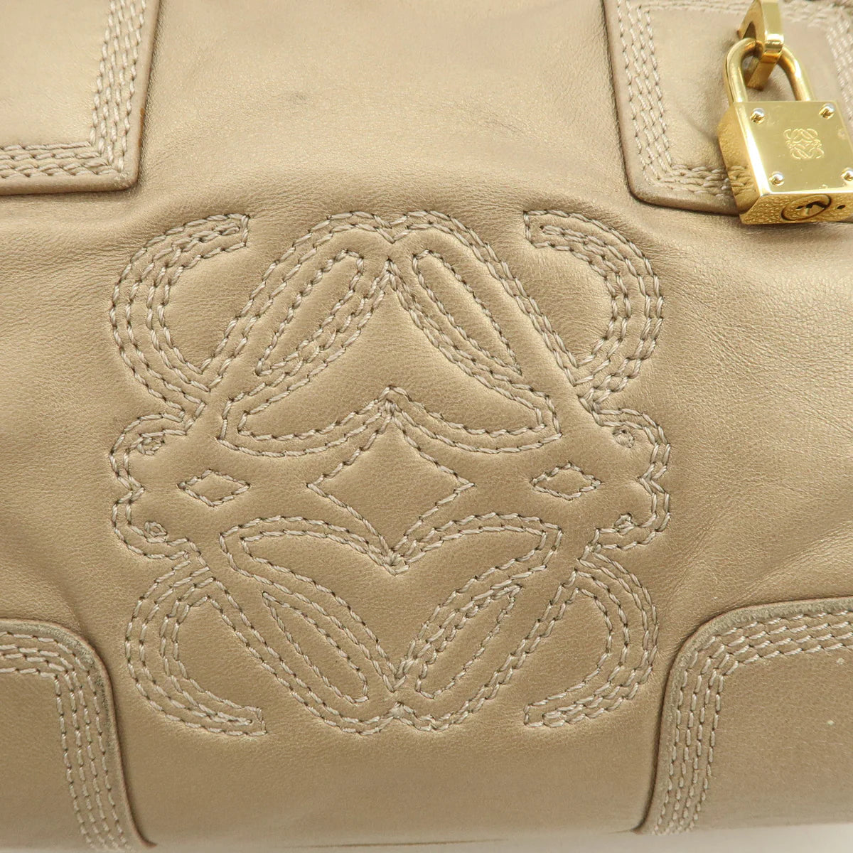 Loewe Amazona 28 doré