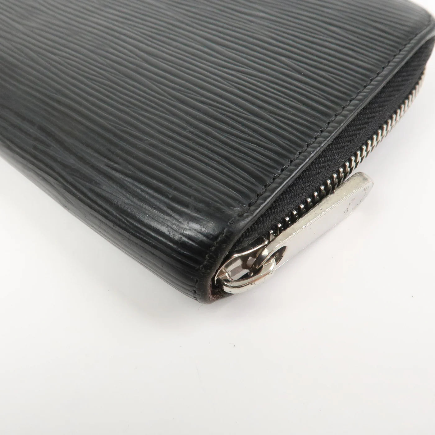 Louis Vuitton Zippy long