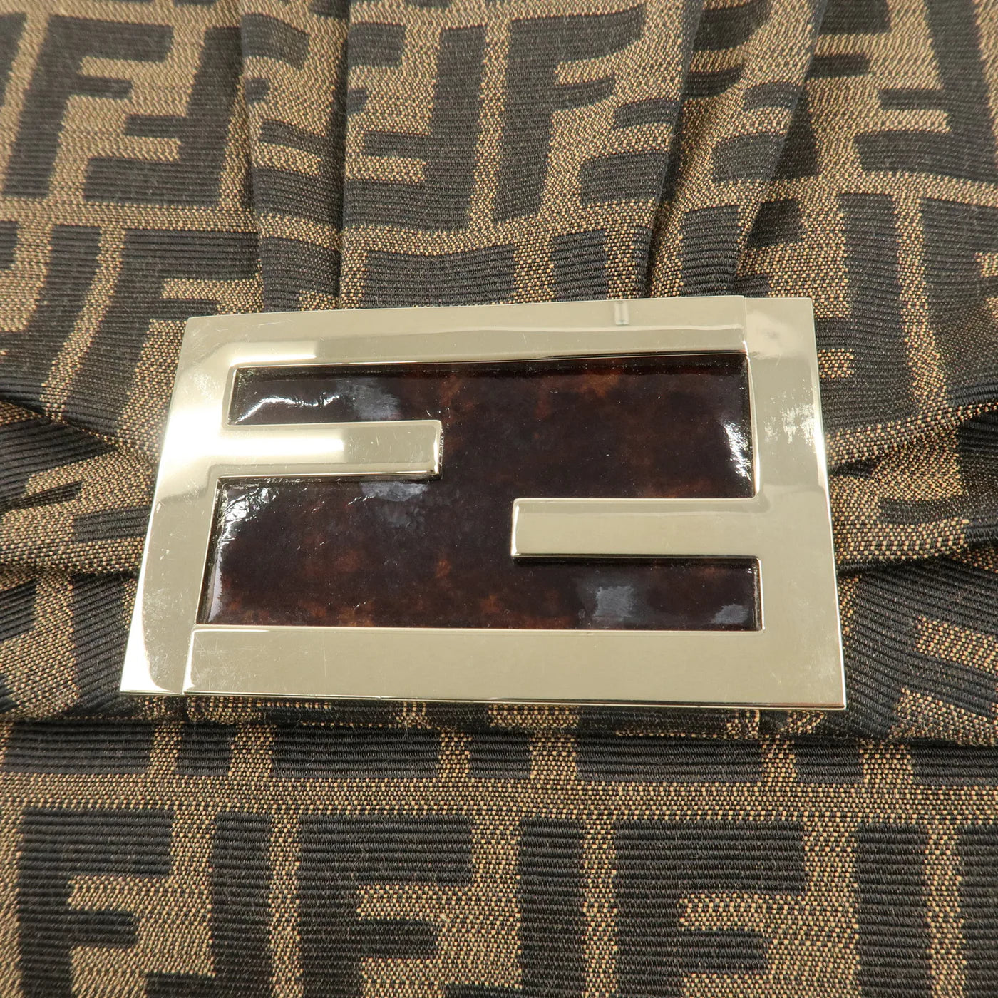 Fendi Baguette XL