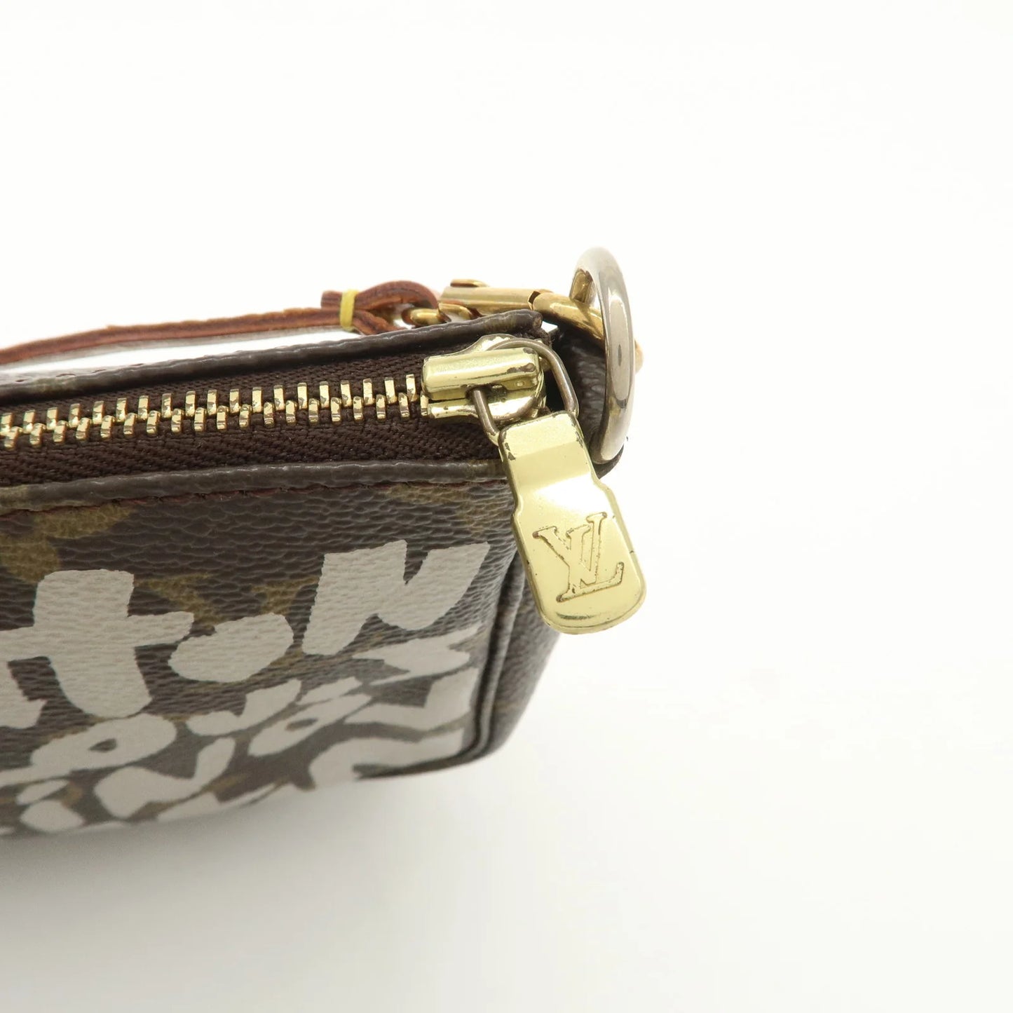 Louis Vuitton Pochette accessoire Graffiti