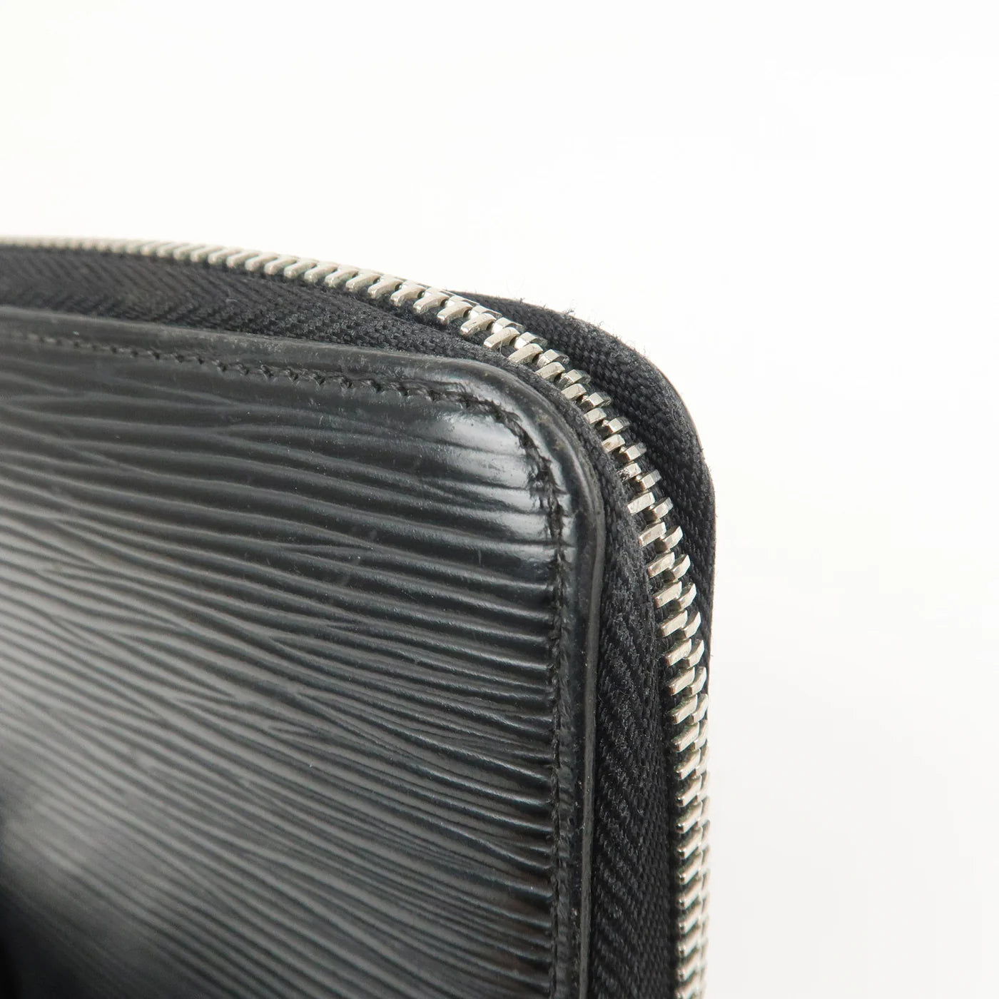Louis Vuitton Zippy long
