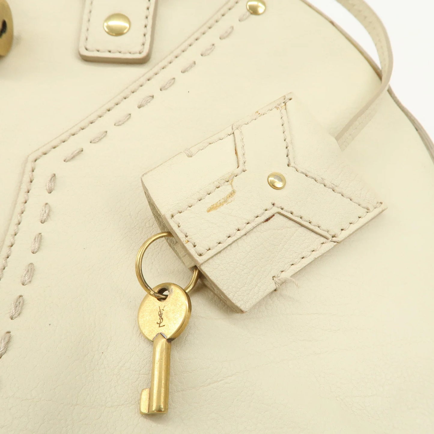 Yves Saint-Laurent Muse