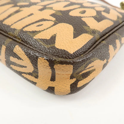 Louis Vuitton Pochette accessoire Graffiti