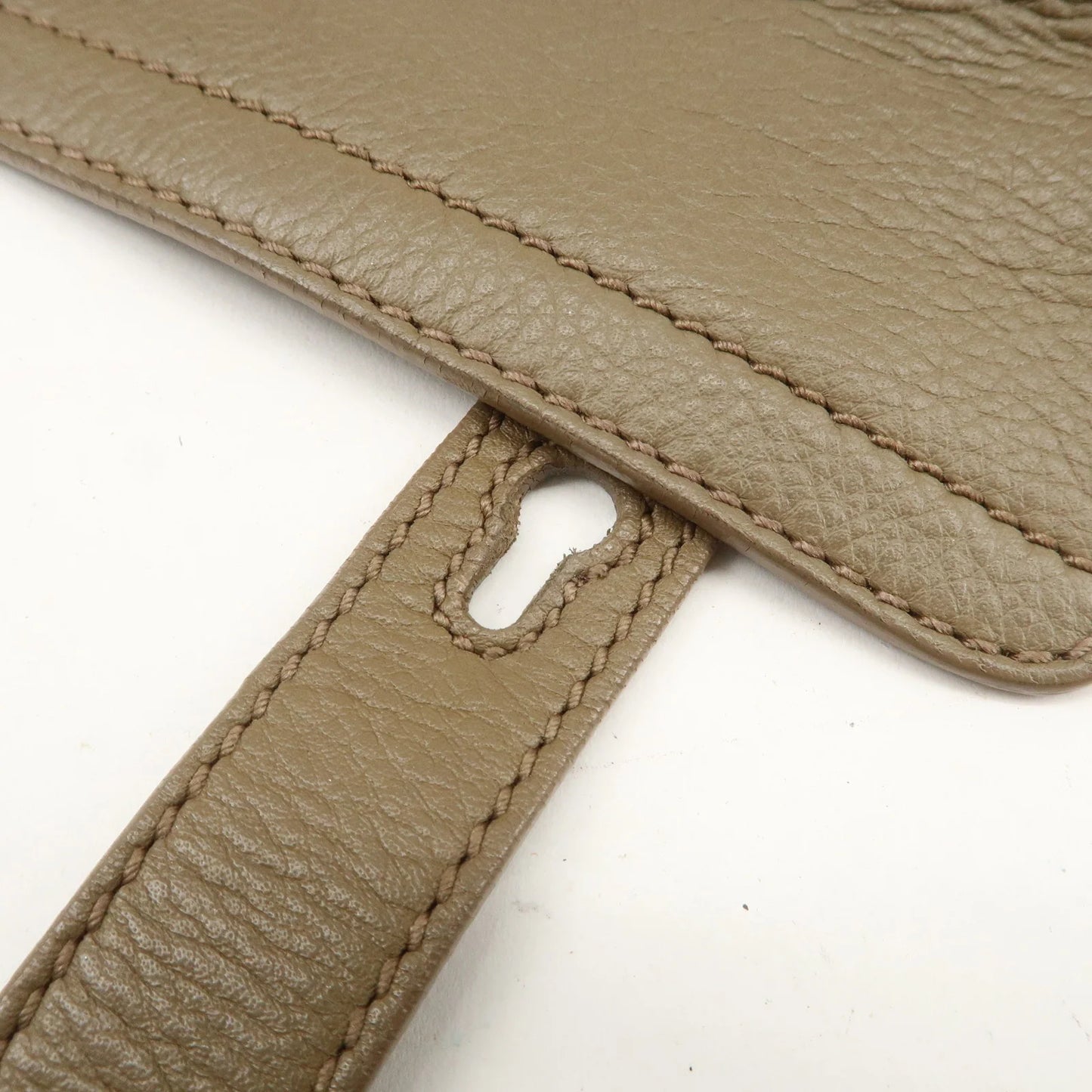 Yves Saint-Laurent Muse II