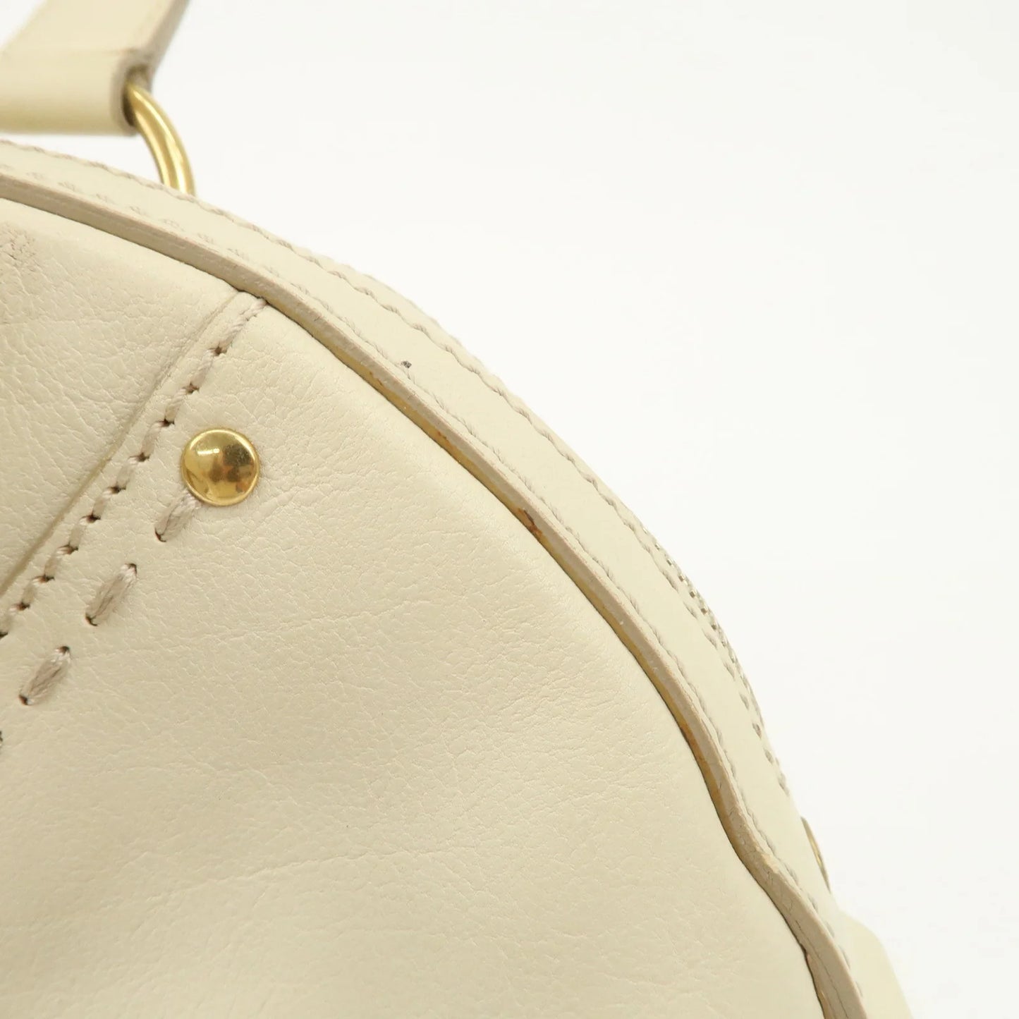 Yves Saint-Laurent Muse