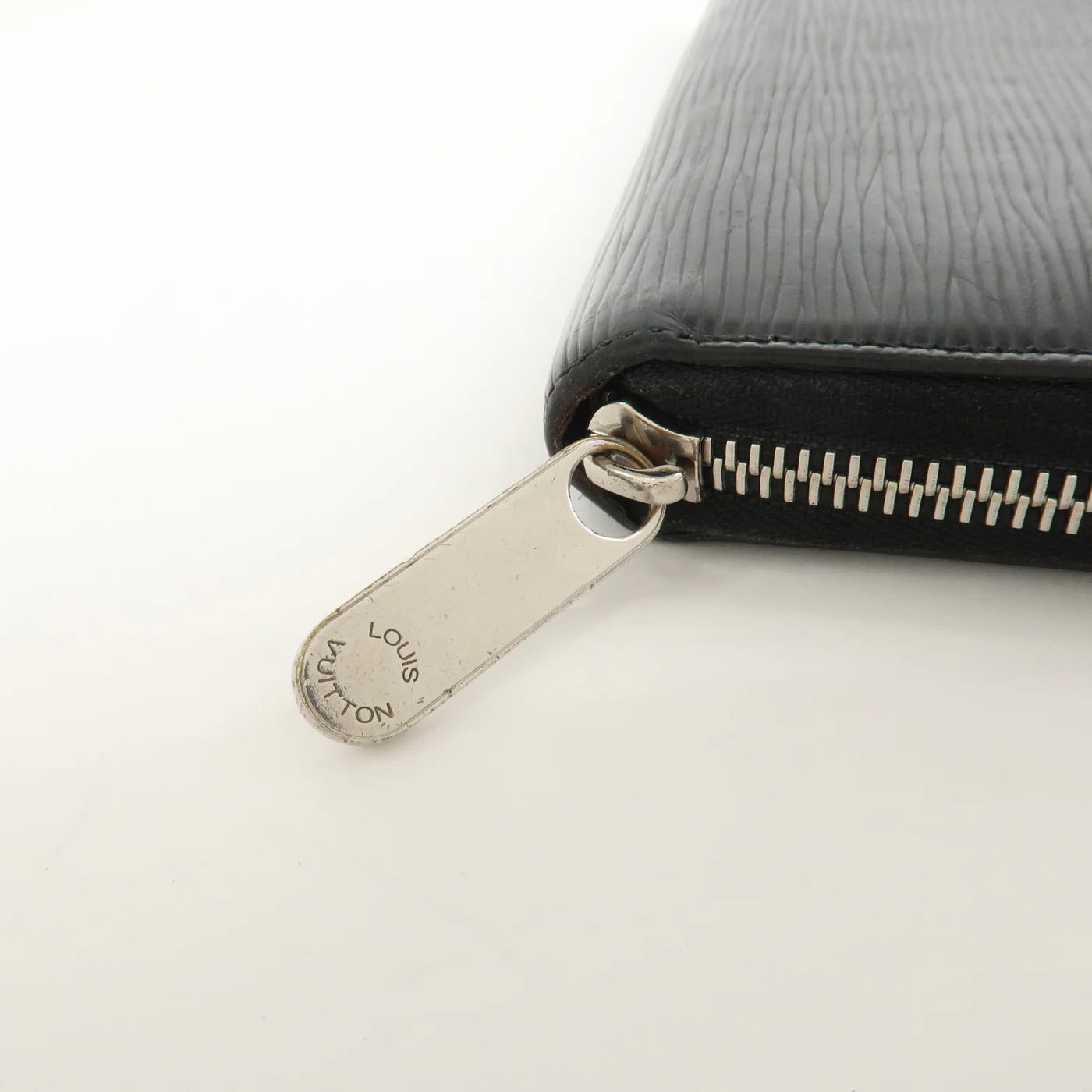 Louis Vuitton Zippy long