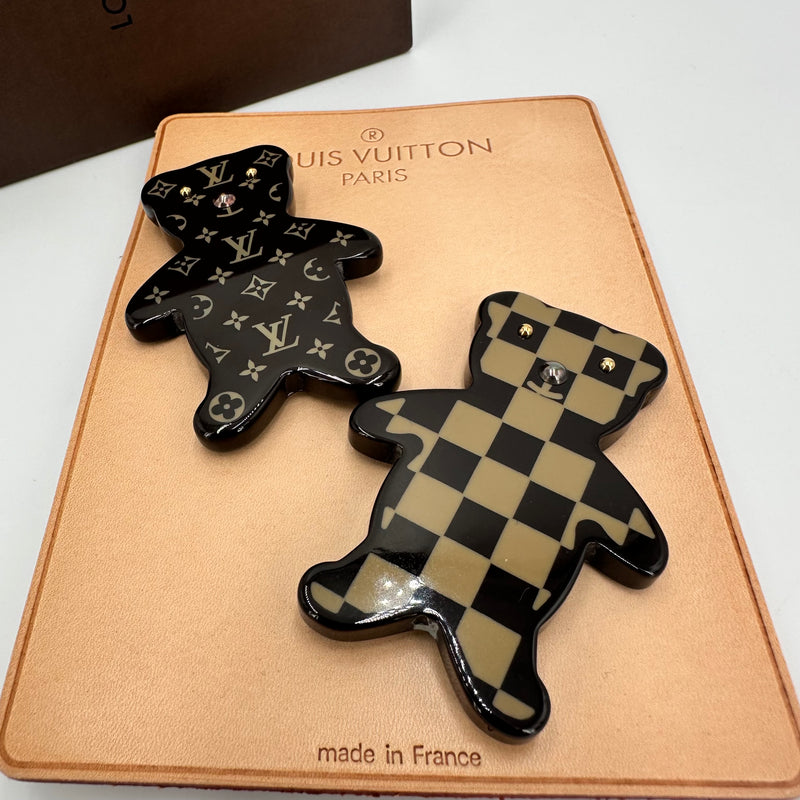 Louis Vuitton broches ourson