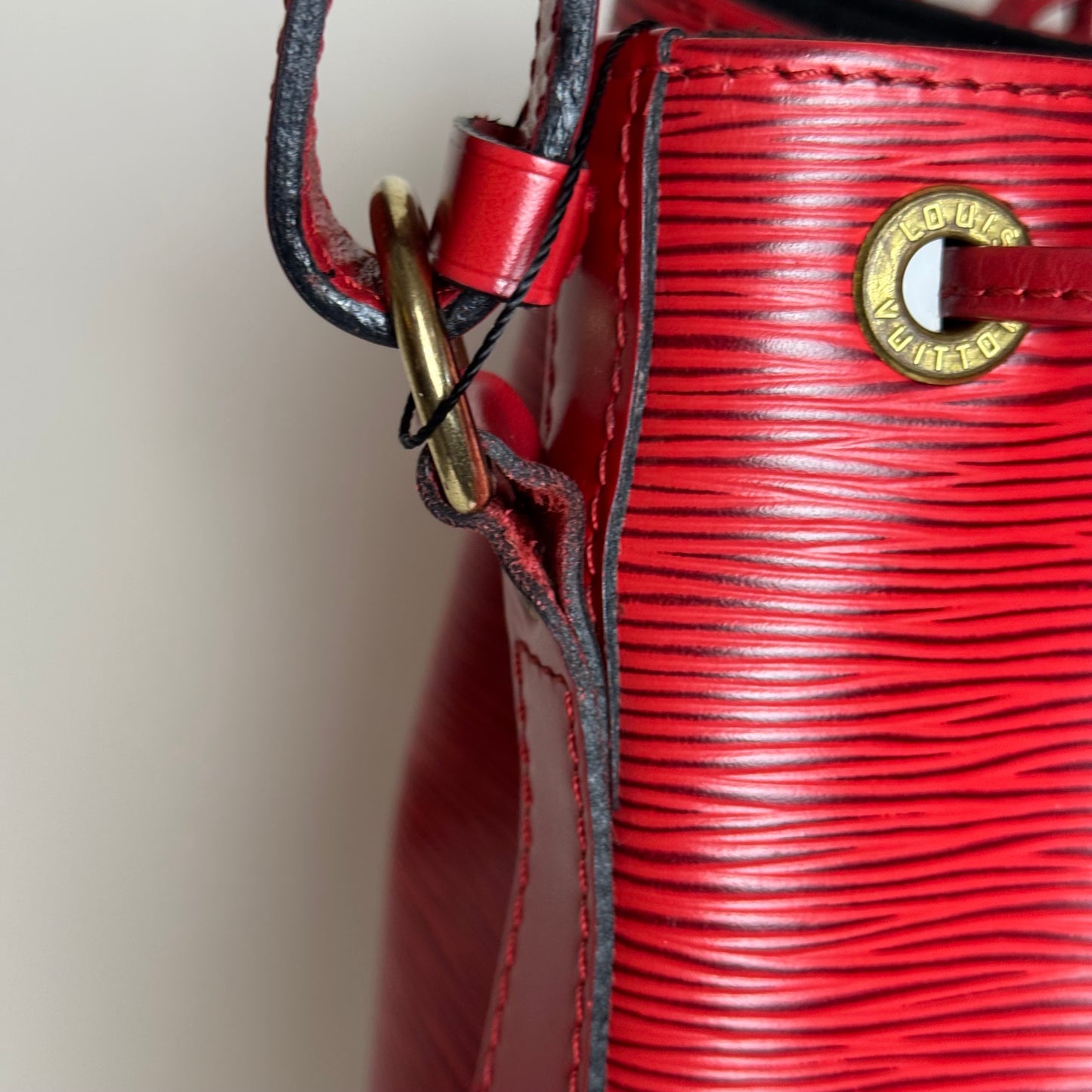 Sac Noé GM Épi rouge Louis Vuitton