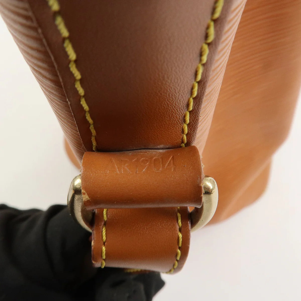 Louis Vuitton Noé - Gold
