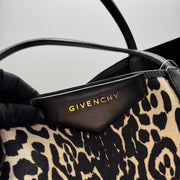 Givenchy Shopping