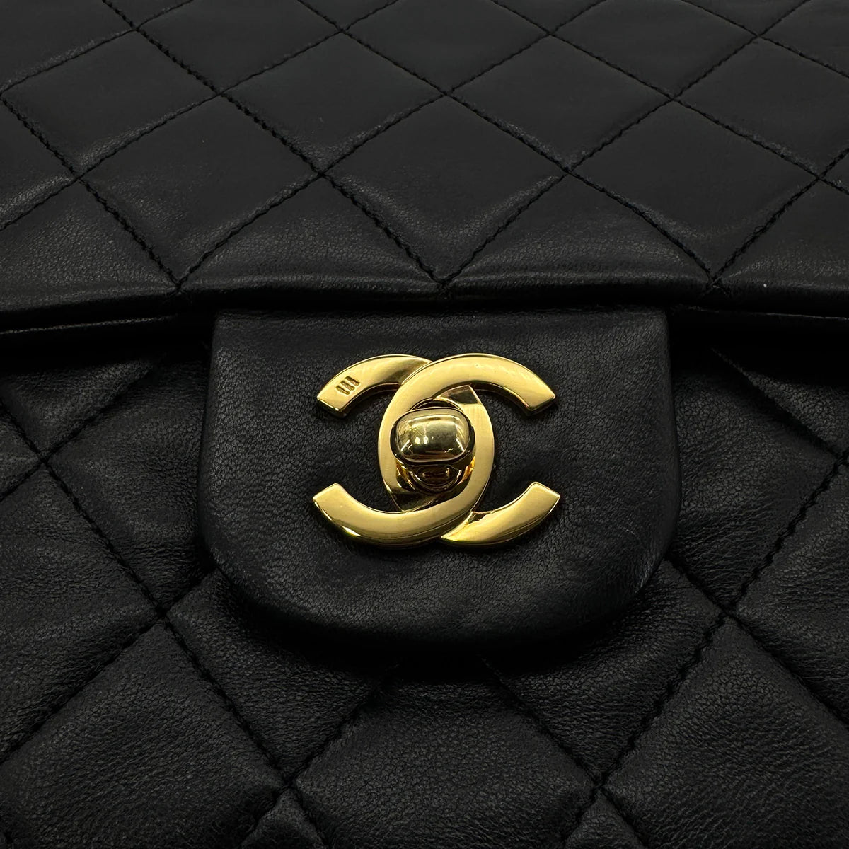 Chanel timeless 11.12