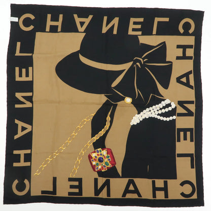 Chanel carré
