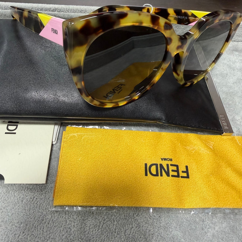 Fendi Lunettes de soleil