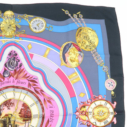 Hermès carré “ Parmi les fleurs je compte les heures “