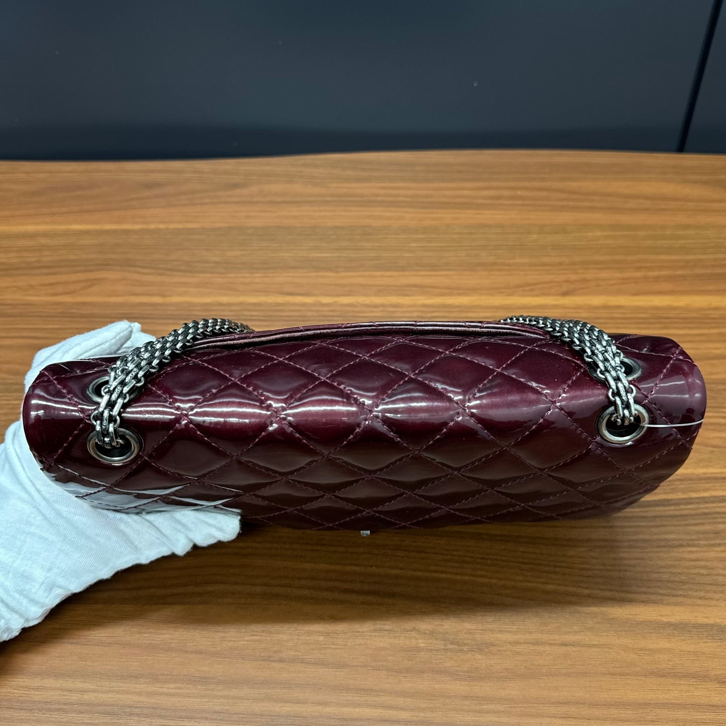 Sac 2.55 vernis bordeaux Chanel