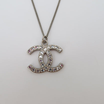 Chanel Pendentif double C