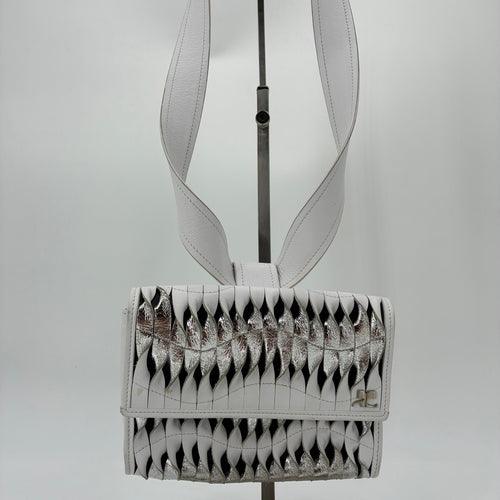 Courrèges ceinture pochette