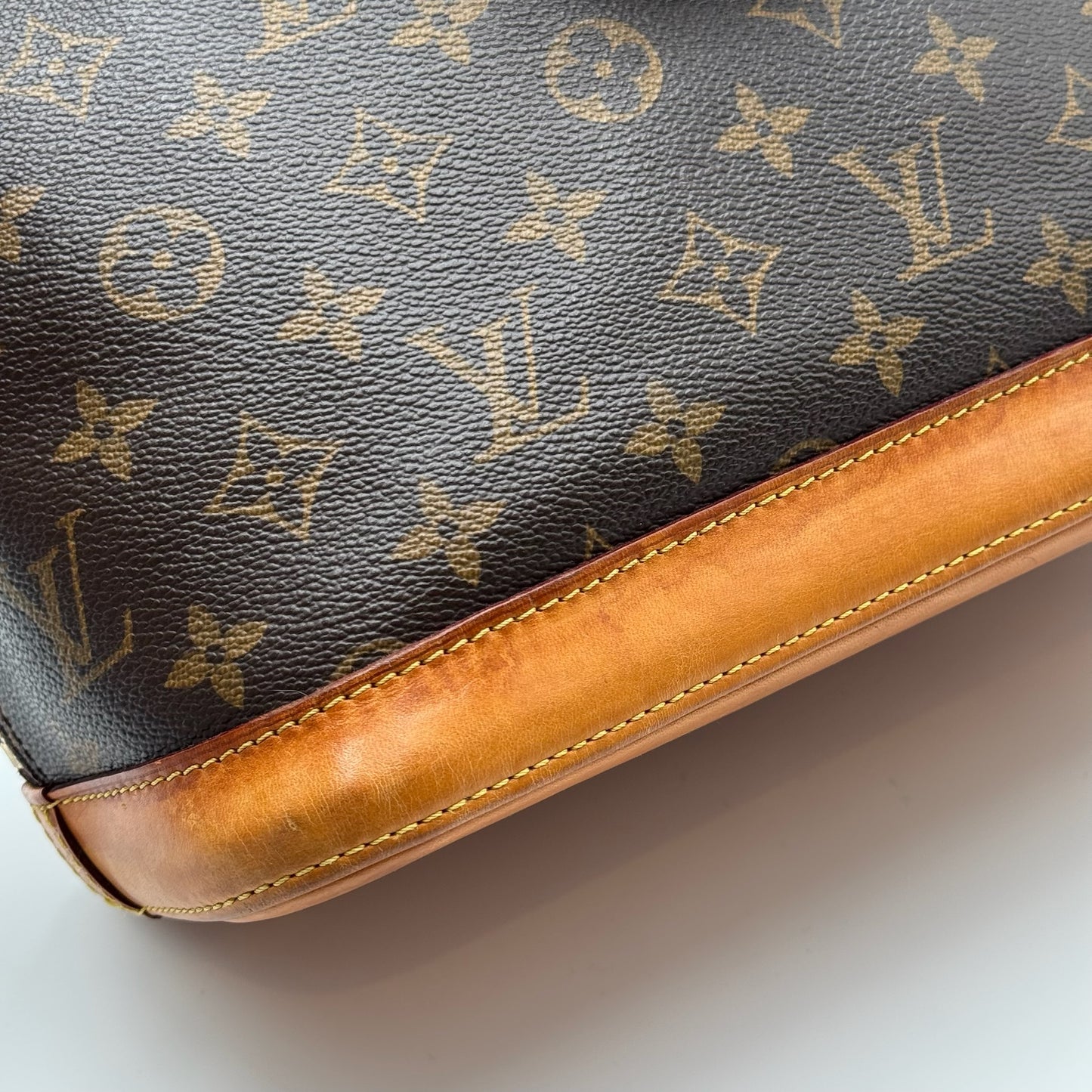 Louis Vuitton Alma