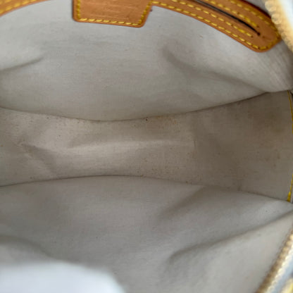 Louis Vuitton  Jeanne
