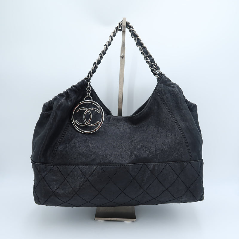 Chanel Maxi Cabas