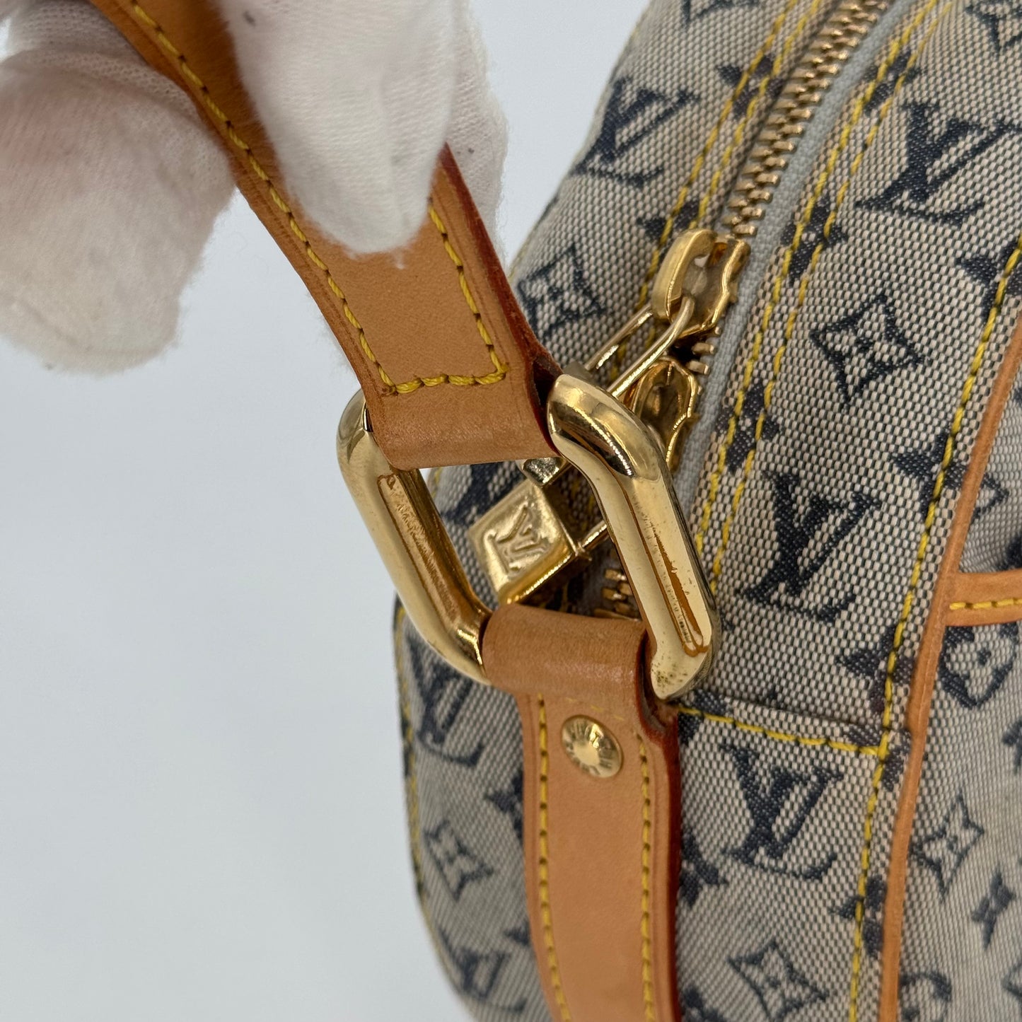 Louis Vuitton  Jeanne