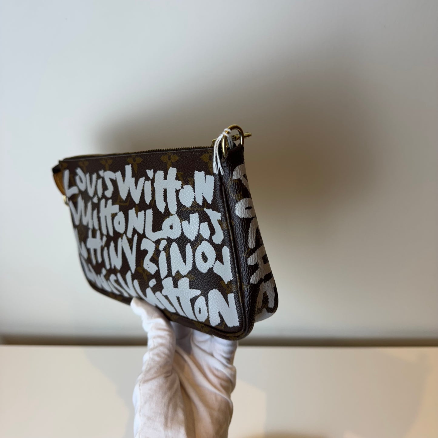 Louis Vuitton pochette Graffitti