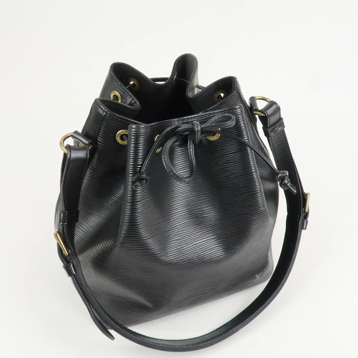 Louis Vuitton Noé noir PM