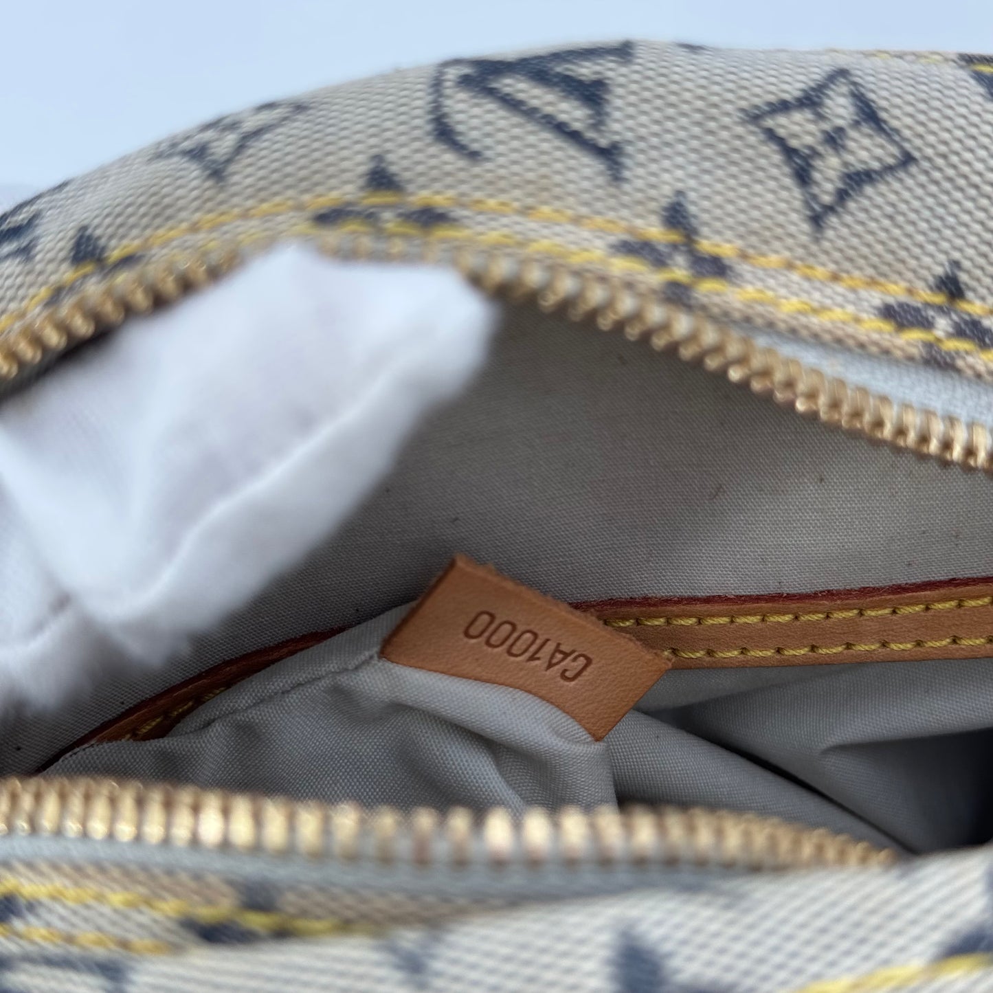 Louis Vuitton  Jeanne