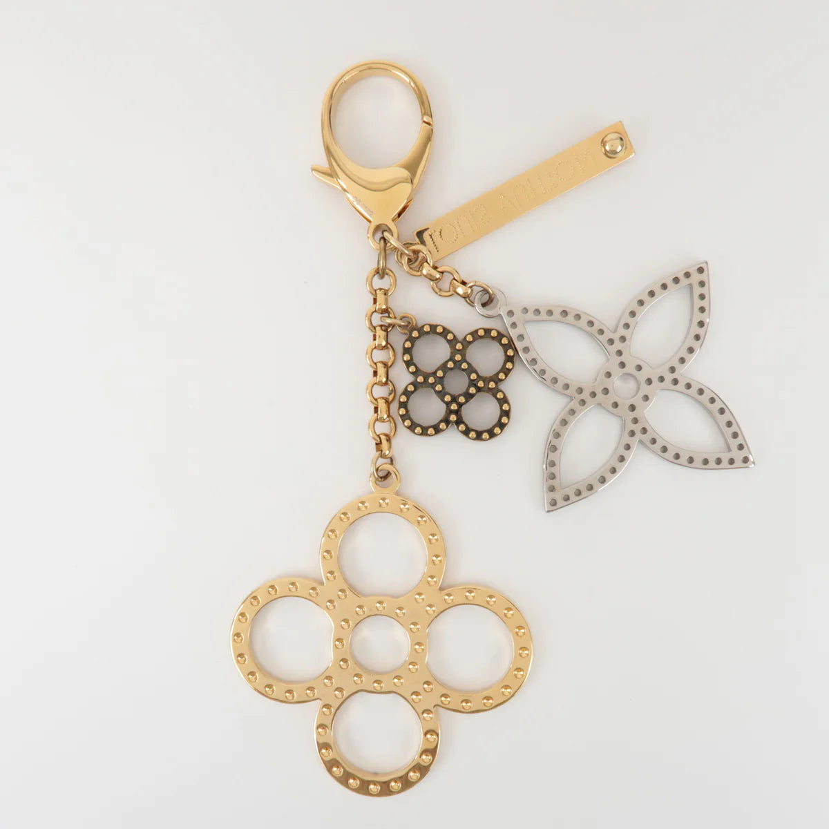 Louis Vuitton bijou de sacs ou porte TABAGE