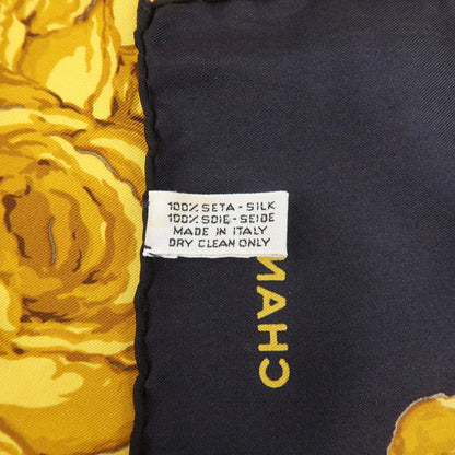 Chanel carré