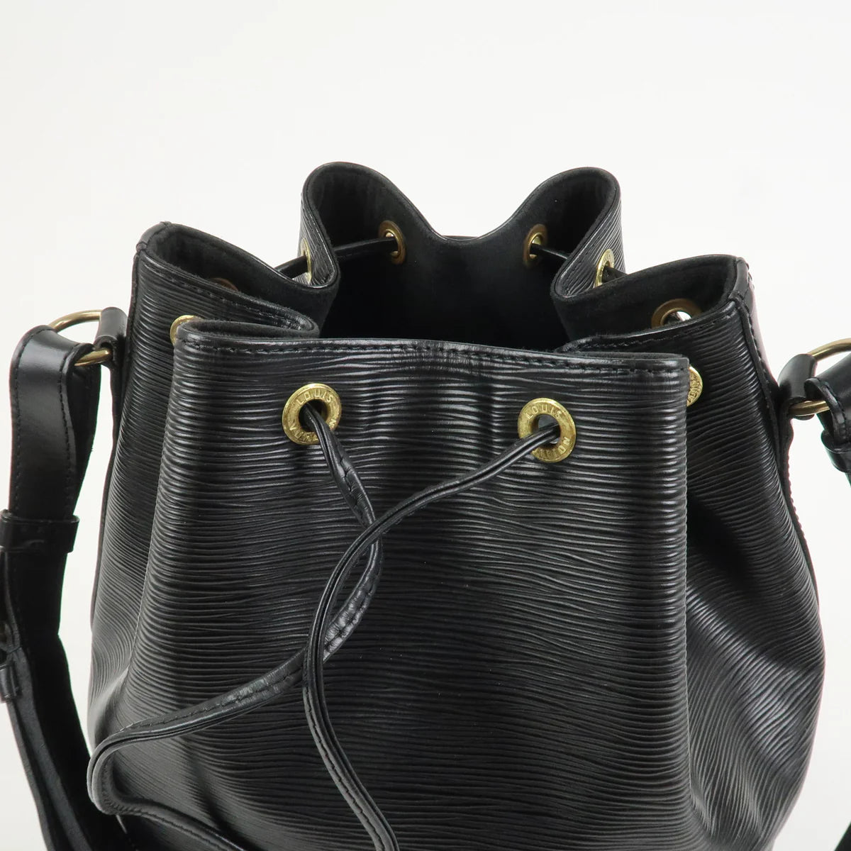 Louis Vuitton Noé noir PM