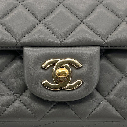 Chanel Mini Sac Classique