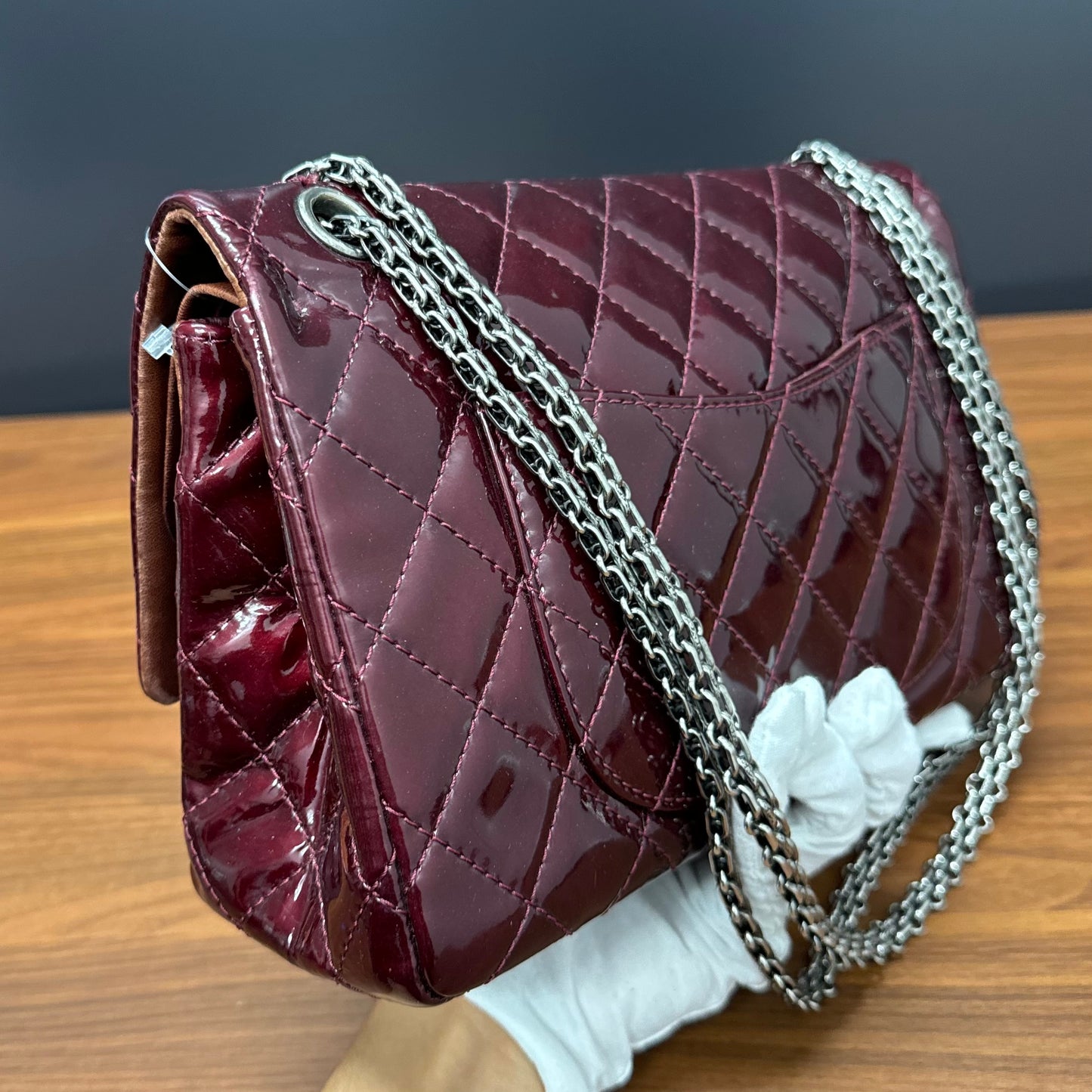 Sac 2.55 vernis bordeaux Chanel