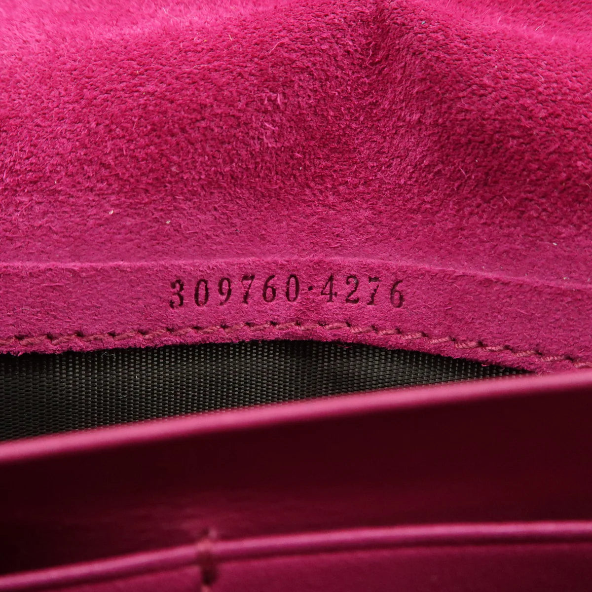 Gucci portefeuille vernis rose