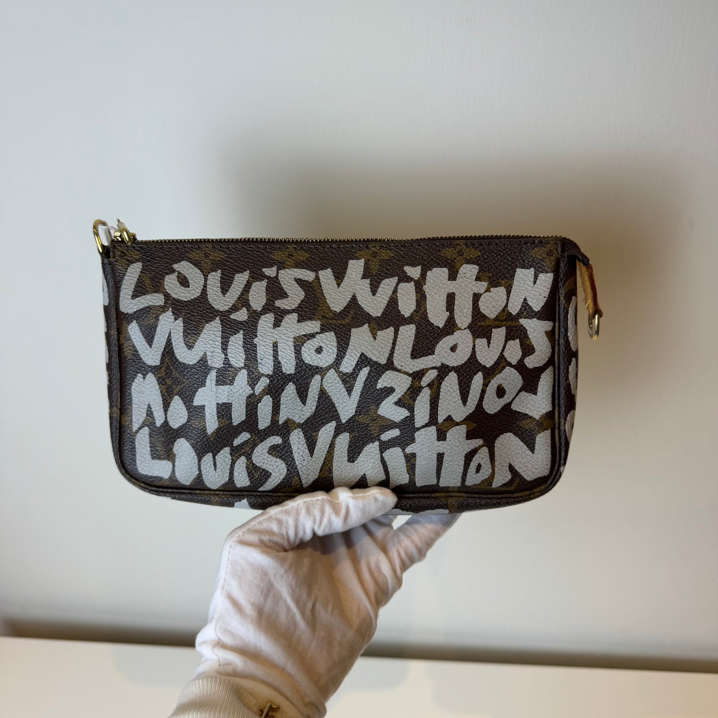 Louis Vuitton pochette Graffitti