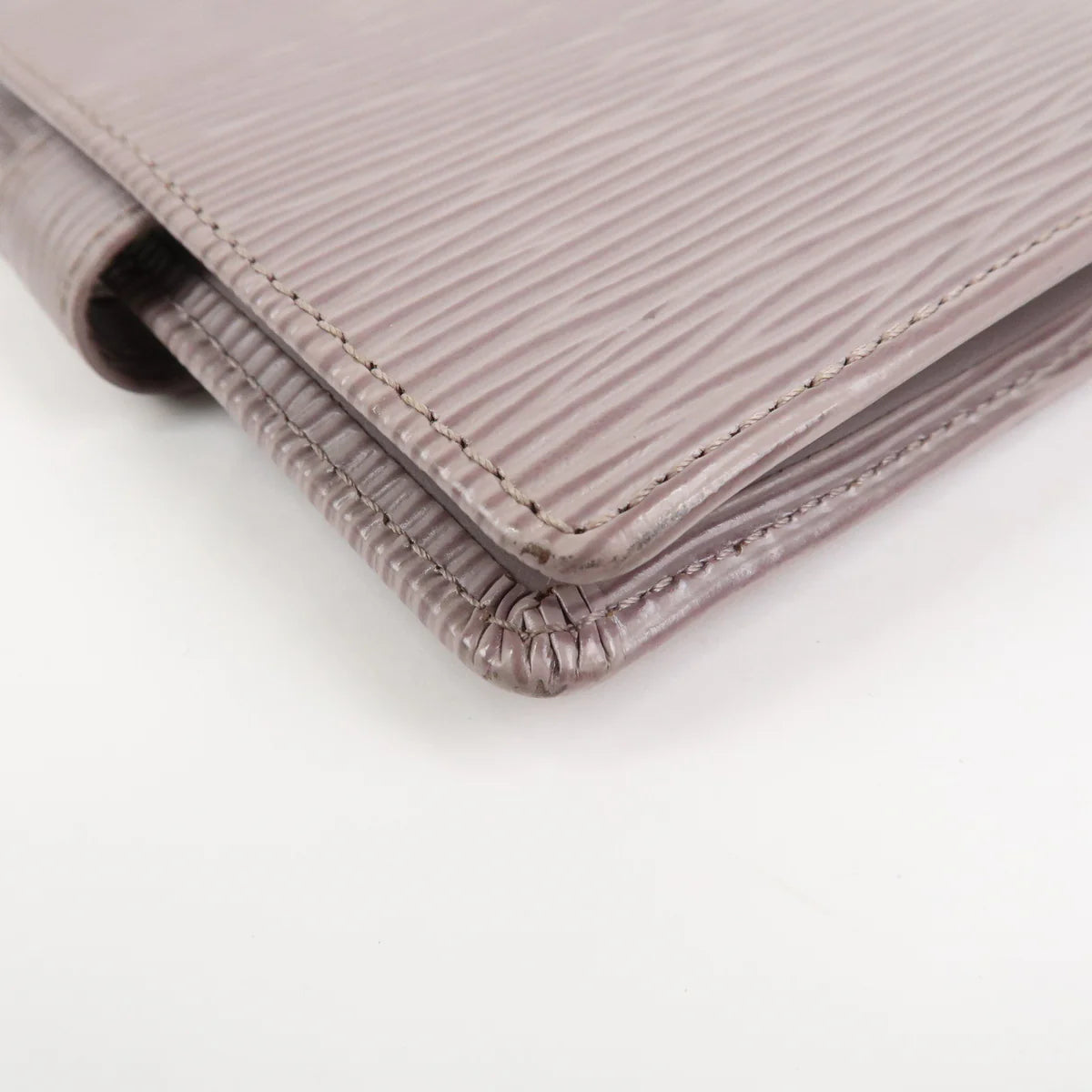 Louis Vuitton portefeuille lilas MI0092